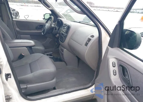 2001 Ford Escape Xlt z USA, uszkodzony, nr VIN 1FMYU03181KC55279